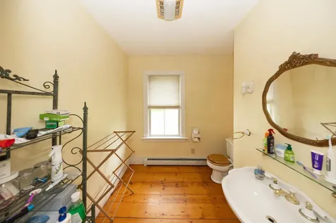 157 Thompson Road Chester VT 05143