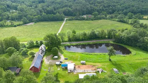 157 Thompson Road Chester VT 05143