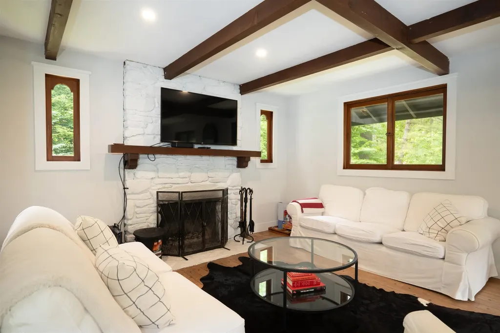 3 Strattonwald Road Winhall VT 05340