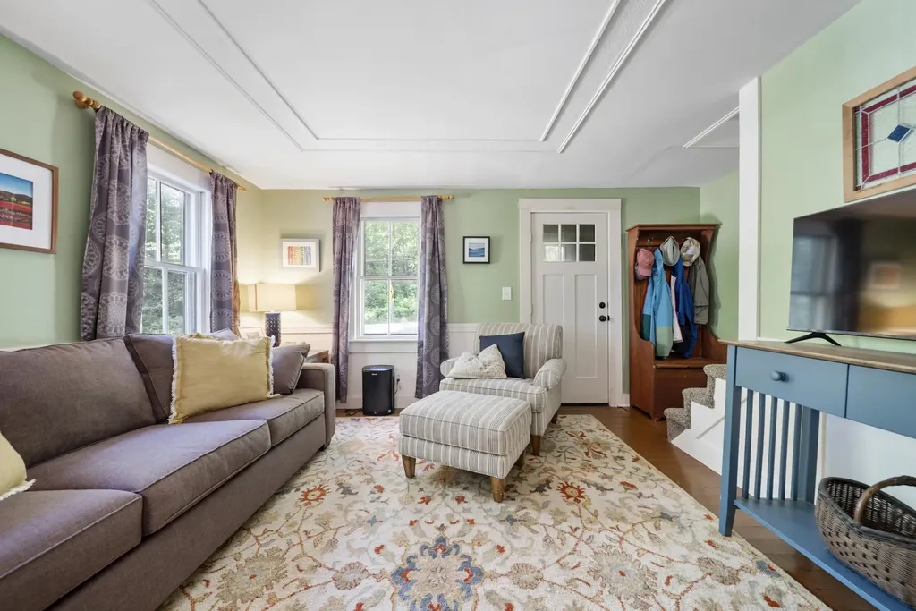 585 Governor Wentworth Highway Wolfeboro NH 03894