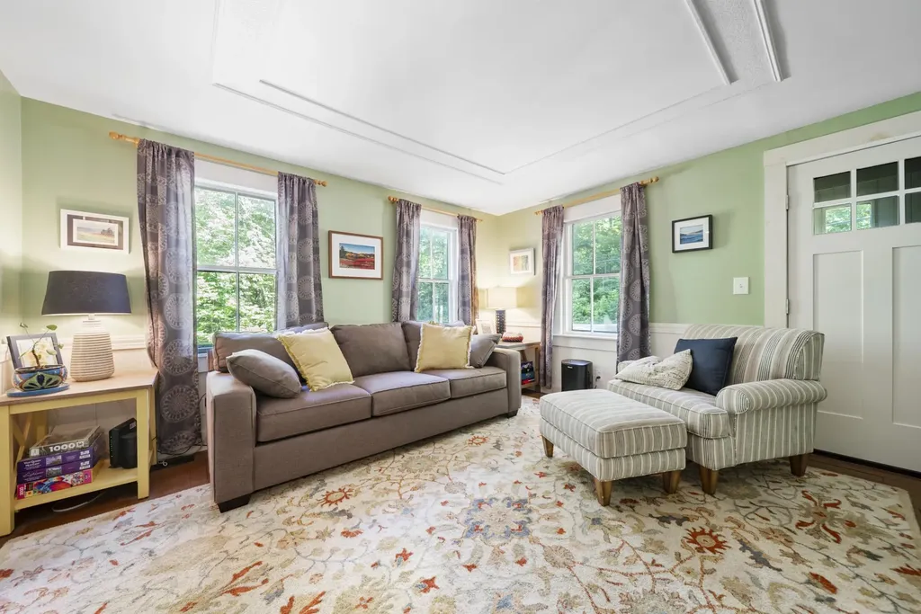 585 Governor Wentworth Highway Wolfeboro NH 03894