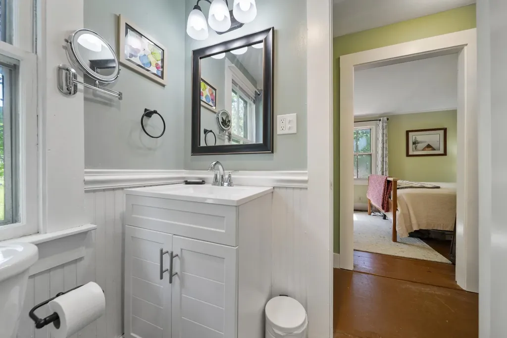 585 Governor Wentworth Highway Wolfeboro NH 03894