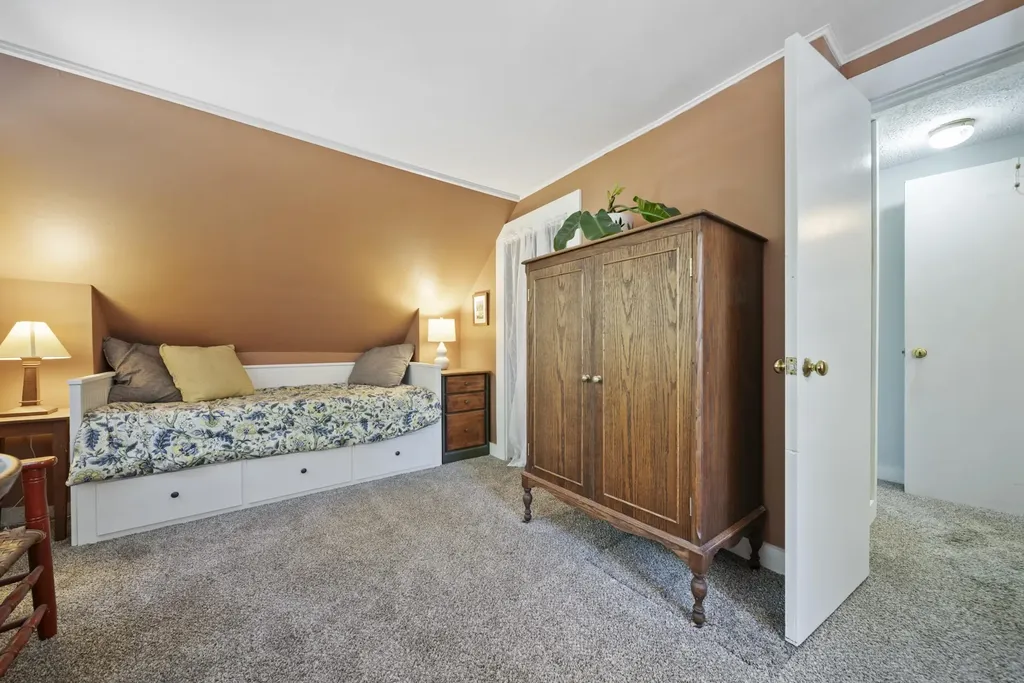 585 Governor Wentworth Highway Wolfeboro NH 03894