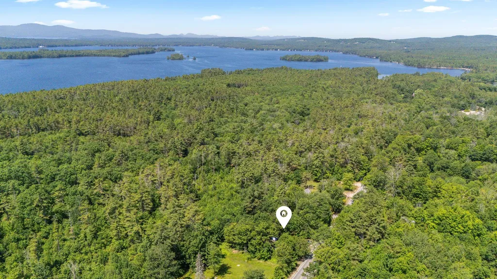 585 Governor Wentworth Highway Wolfeboro NH 03894