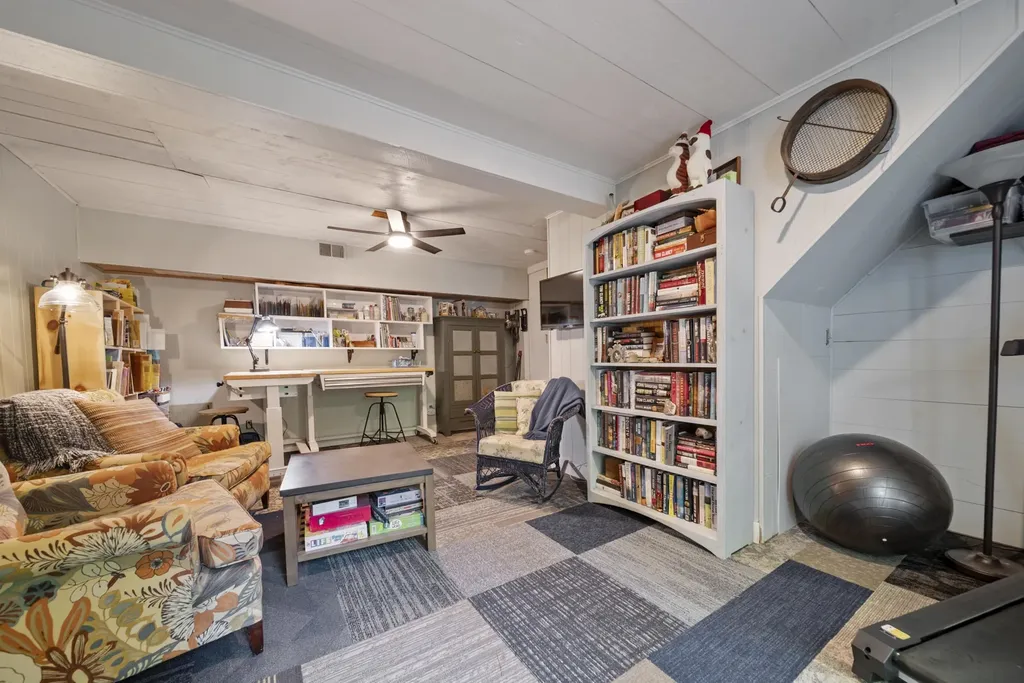 585 Governor Wentworth Highway Wolfeboro NH 03894