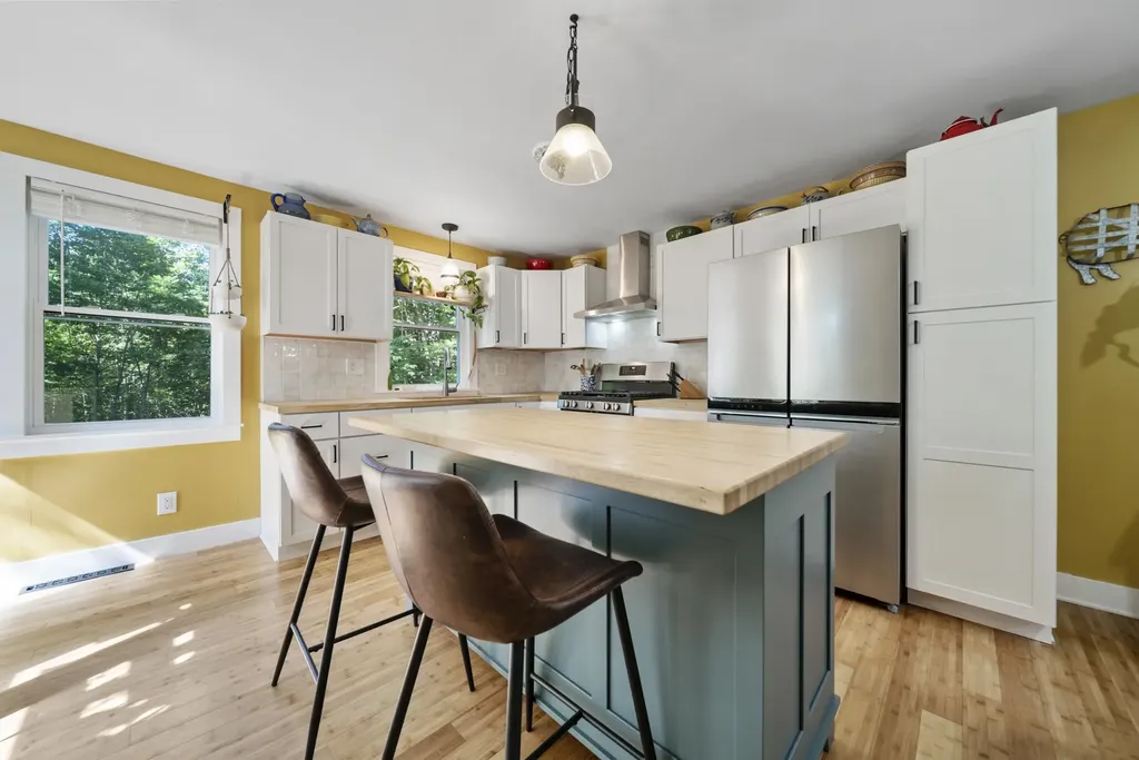 585 Governor Wentworth Highway Wolfeboro NH 03894