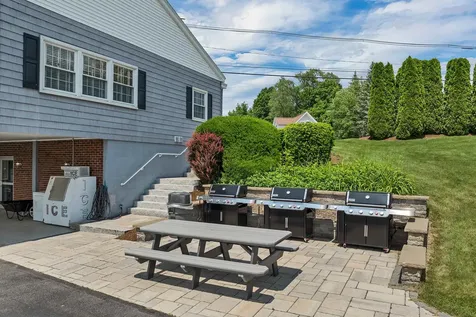 21 Pleasant Street Meredith NH 03253