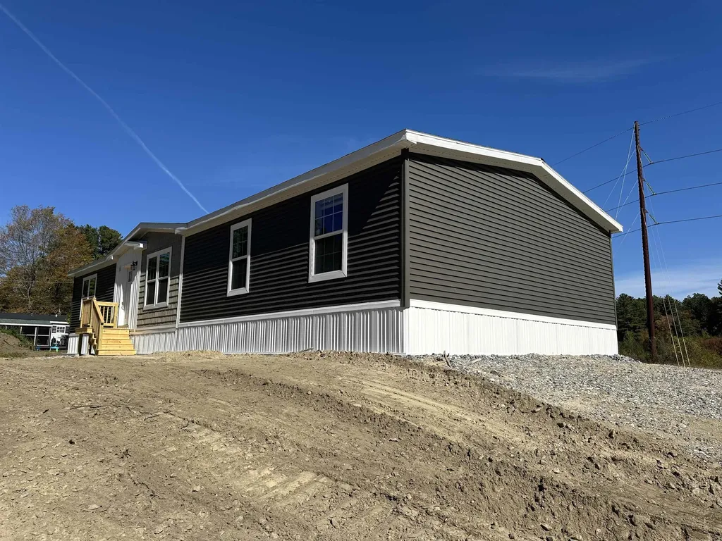 2 Gallo Way Litchfield NH 03052