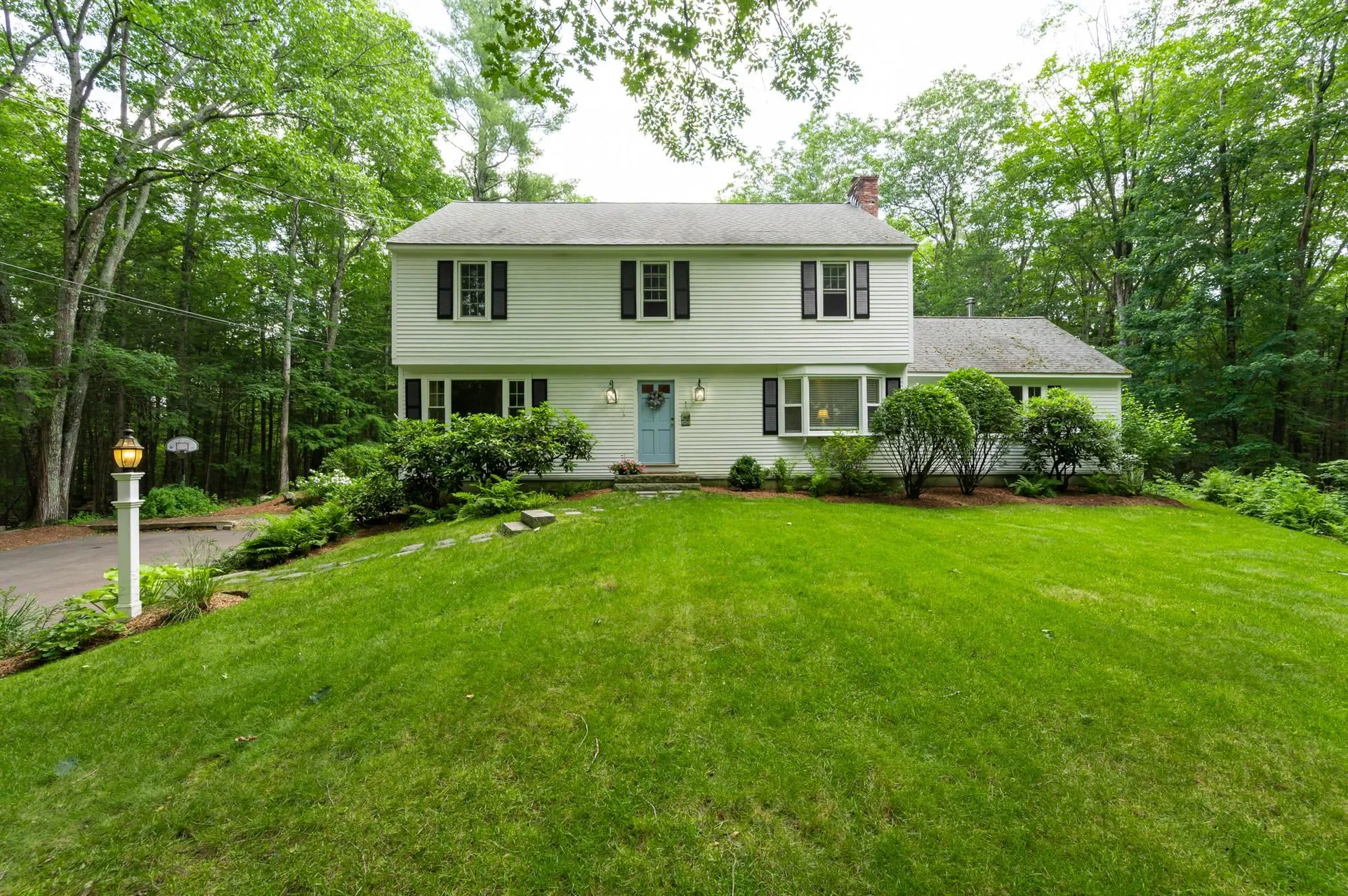 28 Woodland Drive Amherst NH 03031