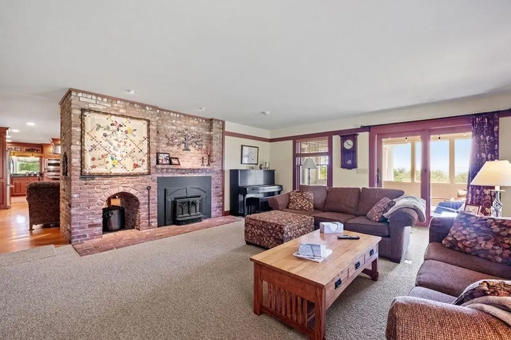 53 Lorenz Road Chesterfield NH 03466