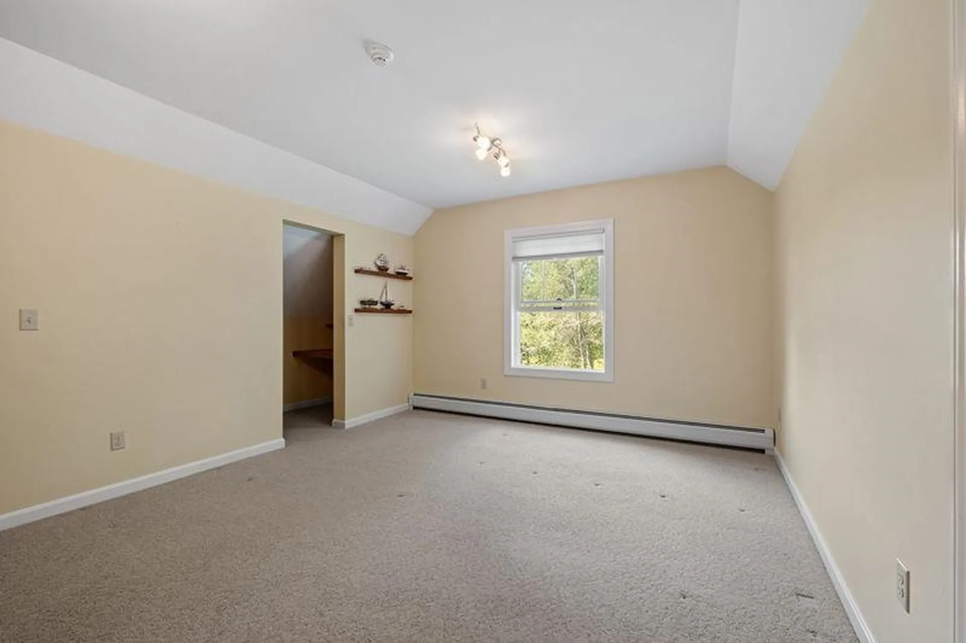 53 Lorenz Road Chesterfield NH 03466