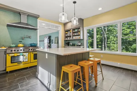 11 Palmer Avenue Plaistow NH 03865