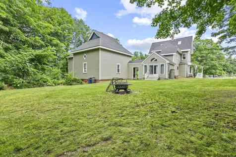11 Palmer Avenue Plaistow NH 03865