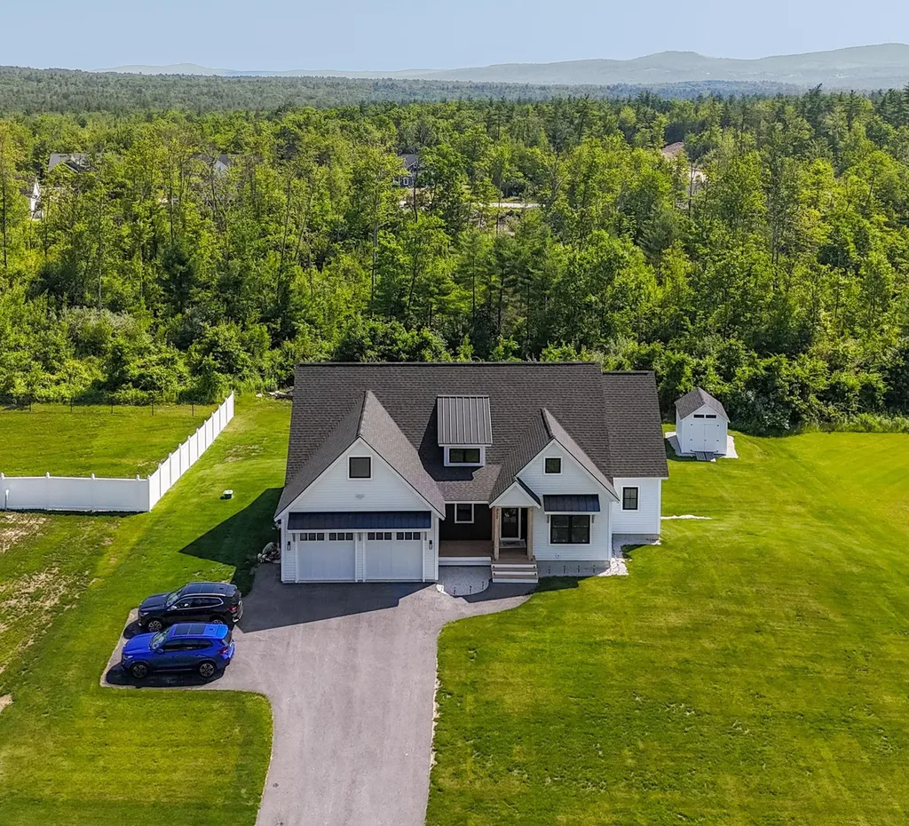 422 Blane Circle Pembroke NH 03275