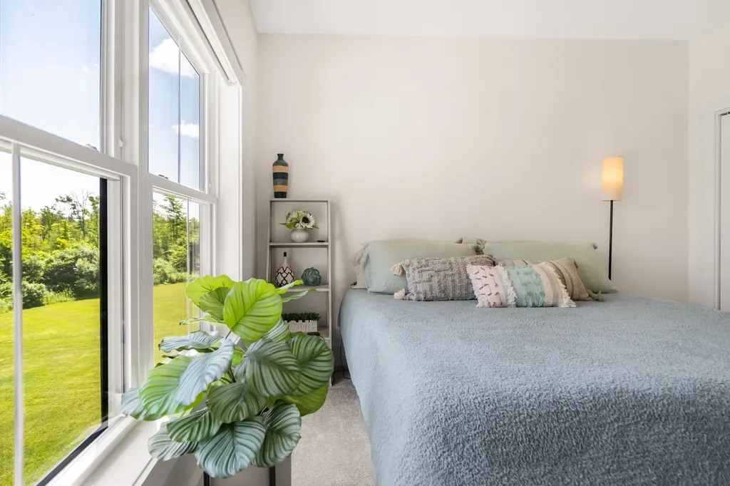 422 Blane Circle Pembroke NH 03275