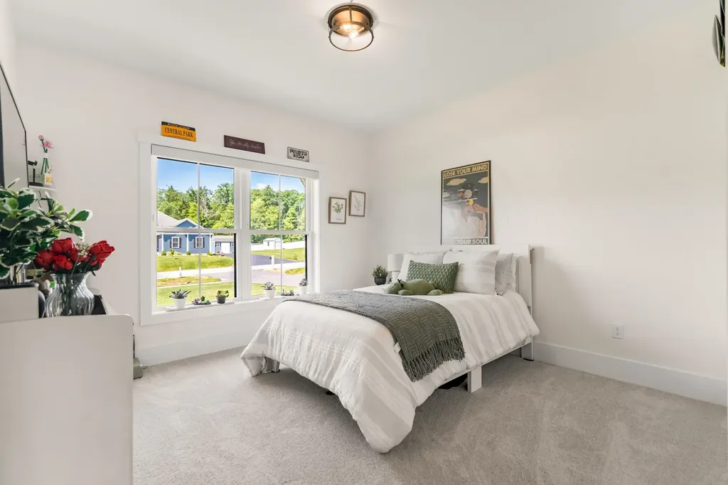 422 Blane Circle Pembroke NH 03275