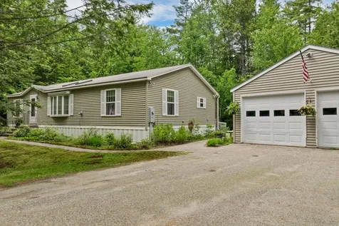 26 Kenyann Drive Wolfeboro NH 03894