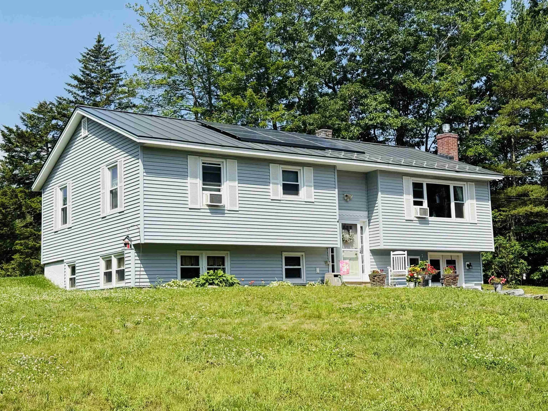 16 Pearce Circle Rockingham VT 05101