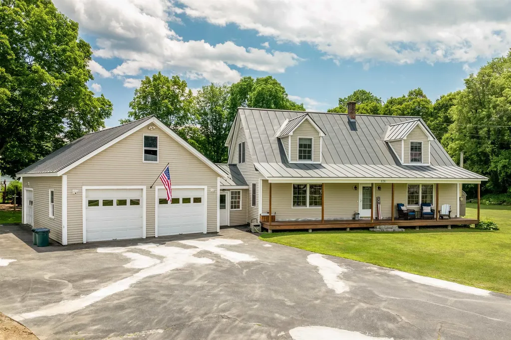 636 Us Route 5 Hartland VT 05052