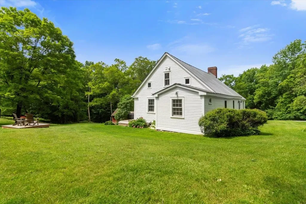 636 Dexter Road Shaftsbury VT 05262