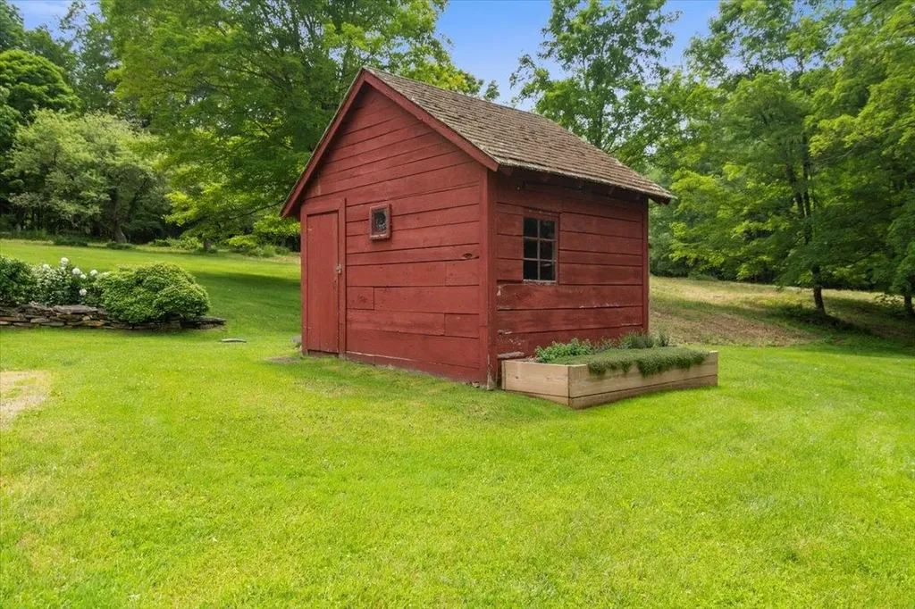 636 Dexter Road Shaftsbury VT 05262