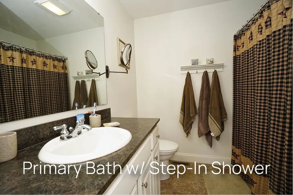 164 Hall Road Fremont NH 03044