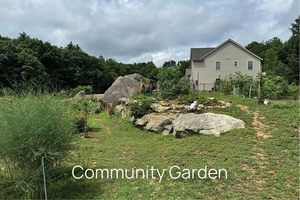 164 Hall Road Fremont NH 03044