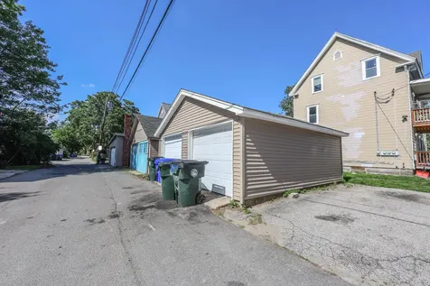 16 Hevey Street Manchester NH 03102