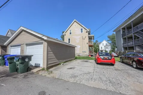 16 Hevey Street Manchester NH 03102