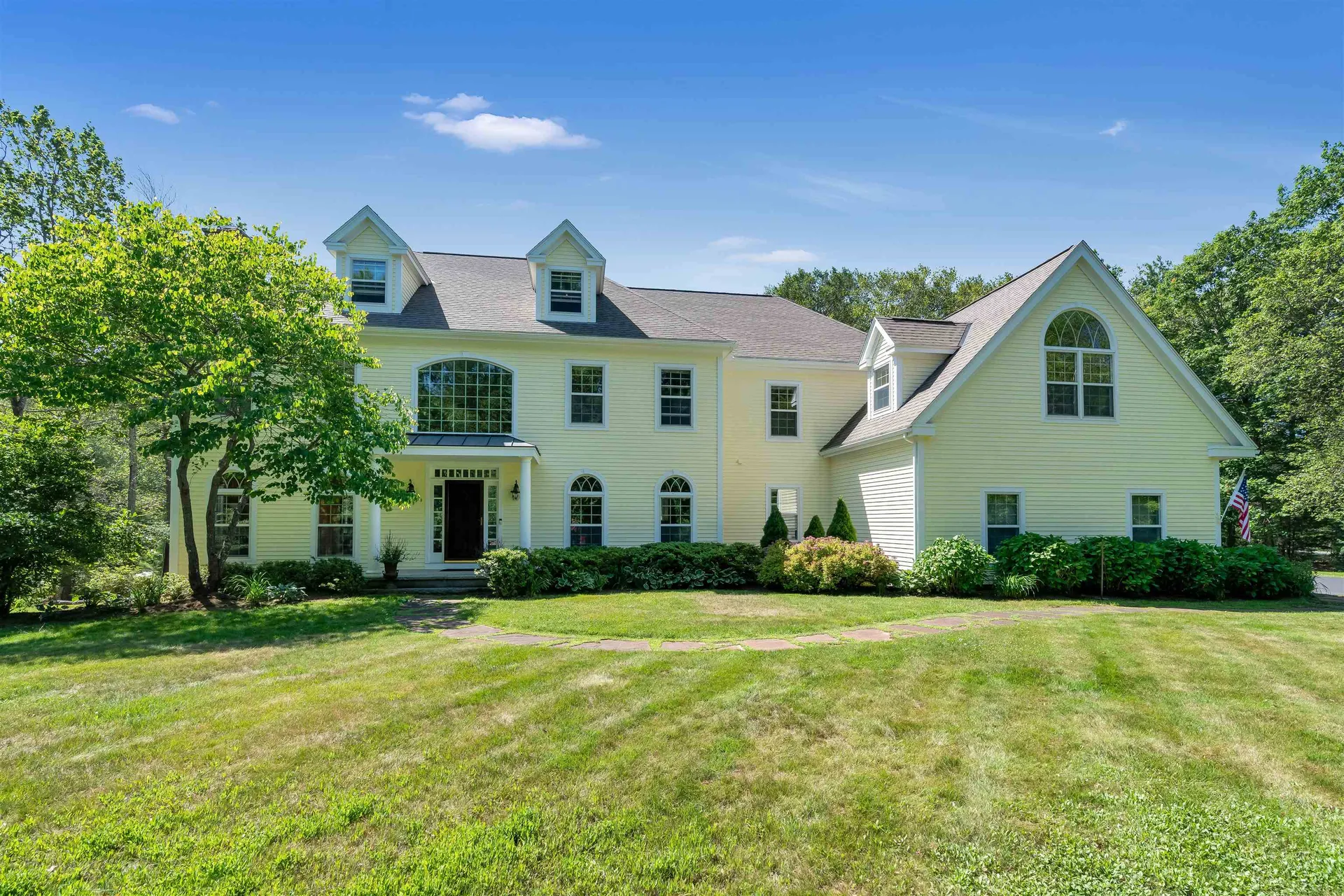 30 Squier Drive North Hampton NH 03862