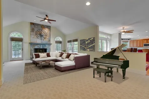 30 Squier Drive North Hampton NH 03862