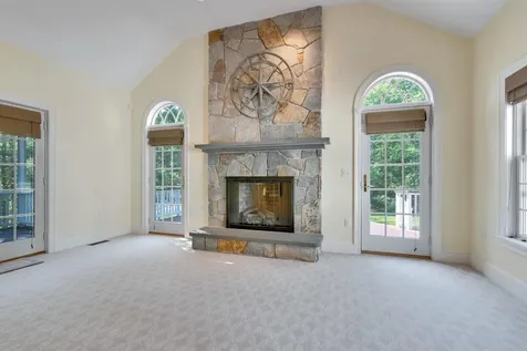 30 Squier Drive North Hampton NH 03862