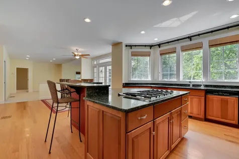 30 Squier Drive North Hampton NH 03862