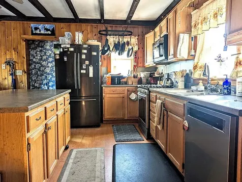 5559 West Creek Road Pittsford VT 05733