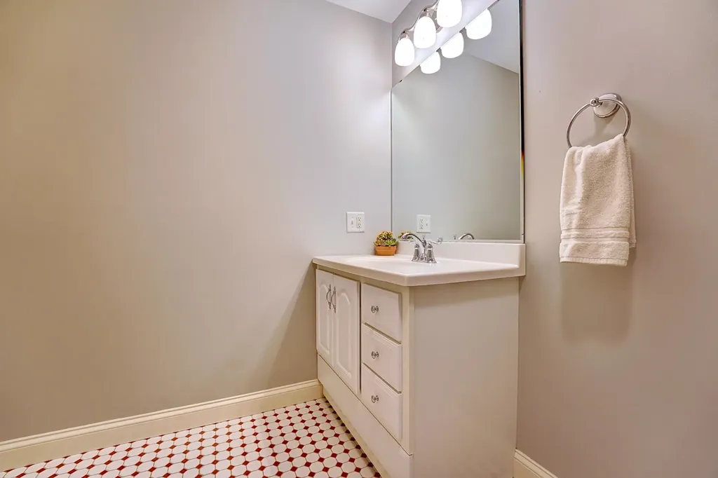130 Dennett Street Portsmouth NH 03801