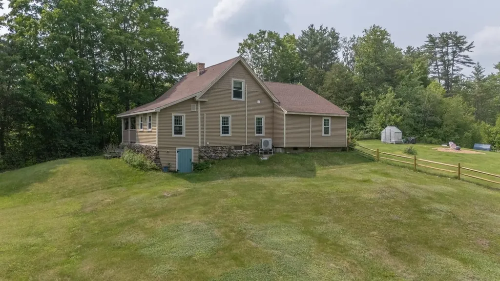 161 Hoit Road Concord NH 03301