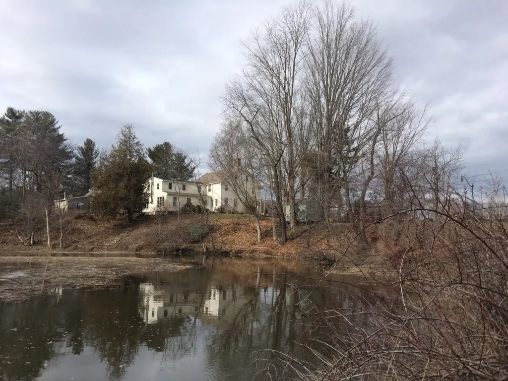 85 College Road Stratham NH 03885