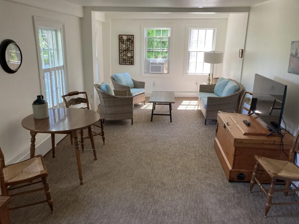 85 College Road Stratham NH 03885