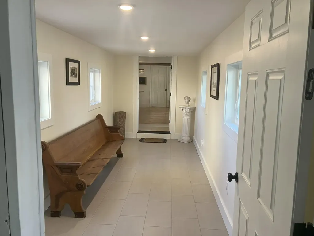 85 College Road Stratham NH 03885