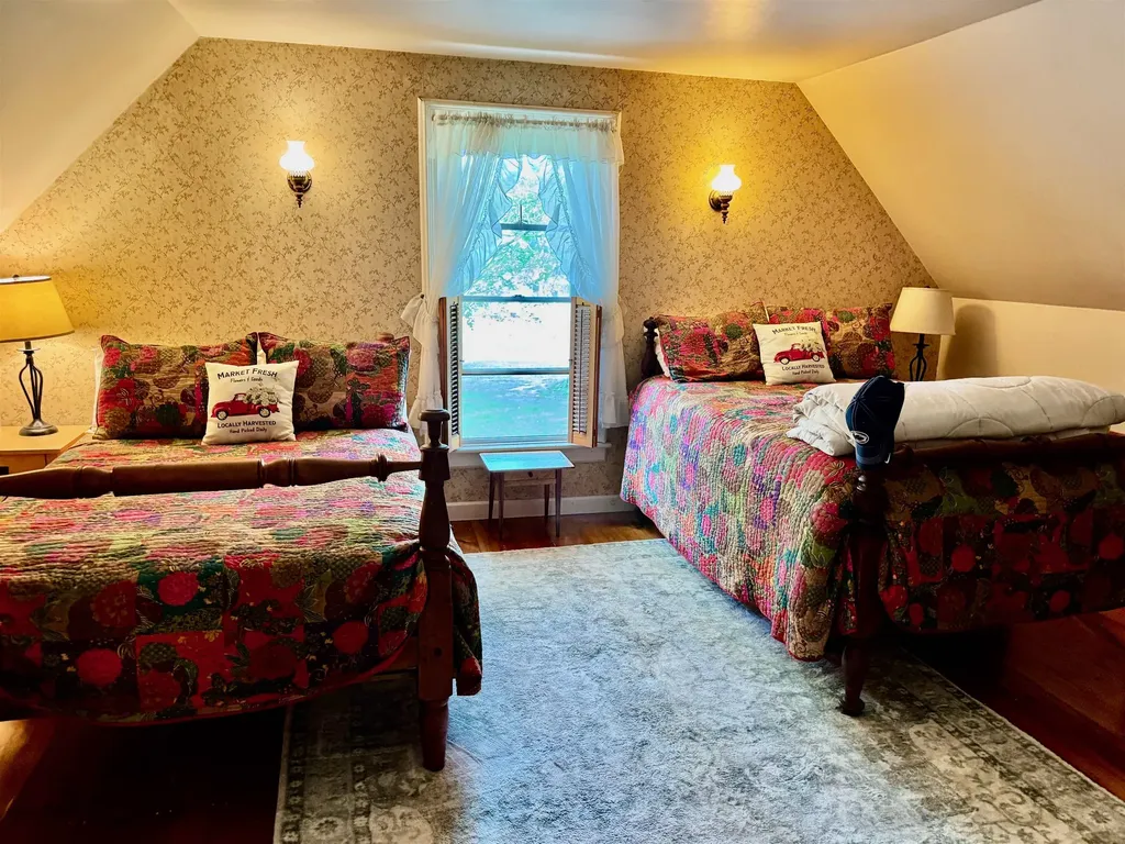 97 Buck Hill Road Shaftsbury VT 05262