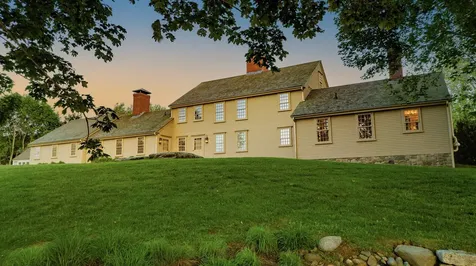 152 Portsmouth Avenue New Castle NH 03854