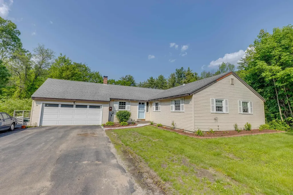 10 Mountain View Terrace Plymouth NH 03264