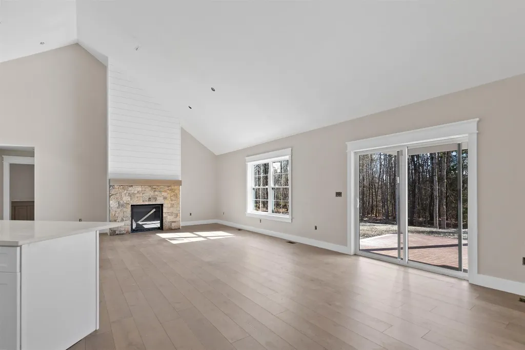 70 Hatch Corner Road Meredith NH 03253