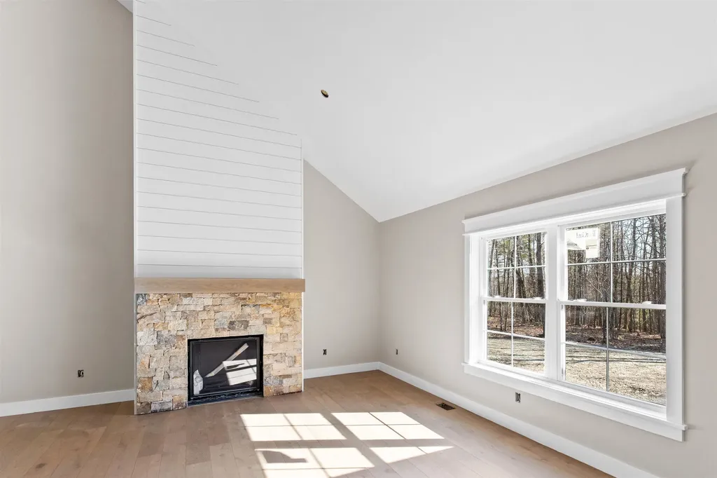 70 Hatch Corner Road Meredith NH 03253