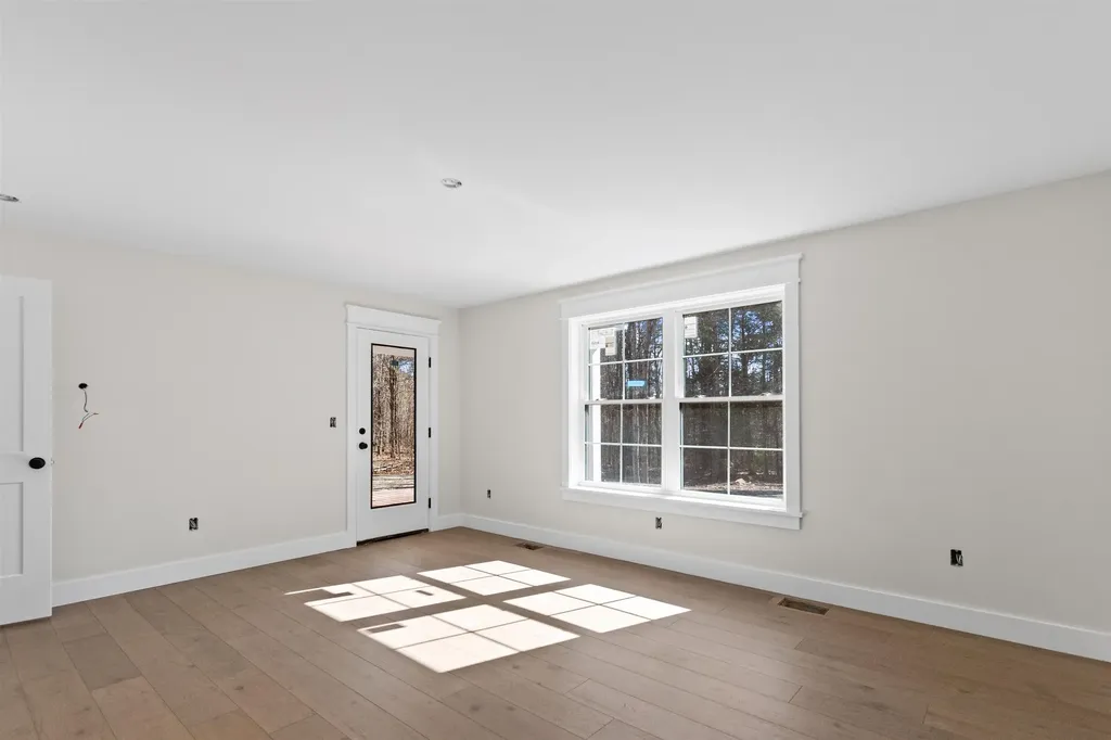 70 Hatch Corner Road Meredith NH 03253