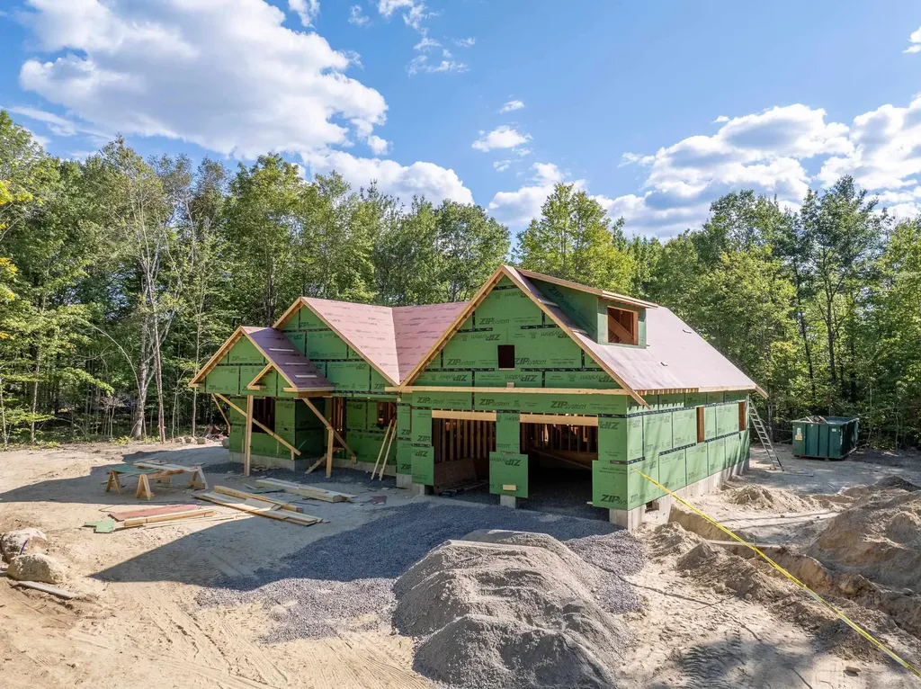 70 Hatch Corner Road Meredith NH 03253