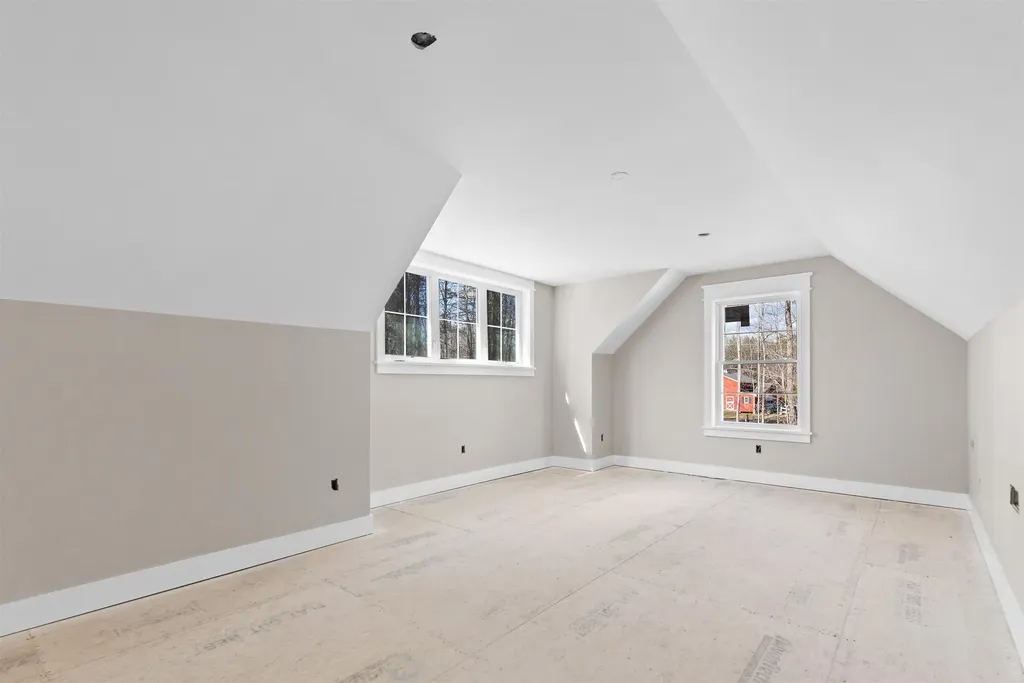 70 Hatch Corner Road Meredith NH 03253