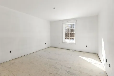 70 Hatch Corner Road Meredith NH 03253