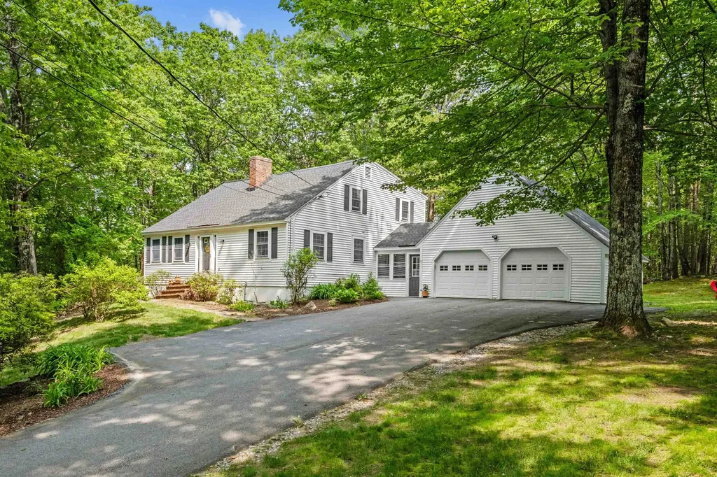 6 Bona Vista Drive Bow NH 03304