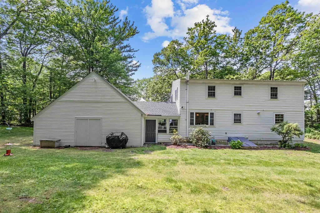 6 Bona Vista Drive Bow NH 03304